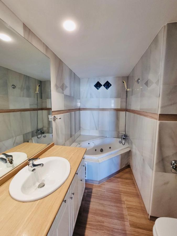G&G Isla Marina Puerto Apartment เบนัลมาเดนา ภายนอก รูปภาพ