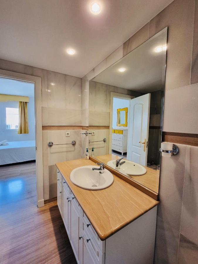G&G Isla Marina Puerto Apartment เบนัลมาเดนา ภายนอก รูปภาพ