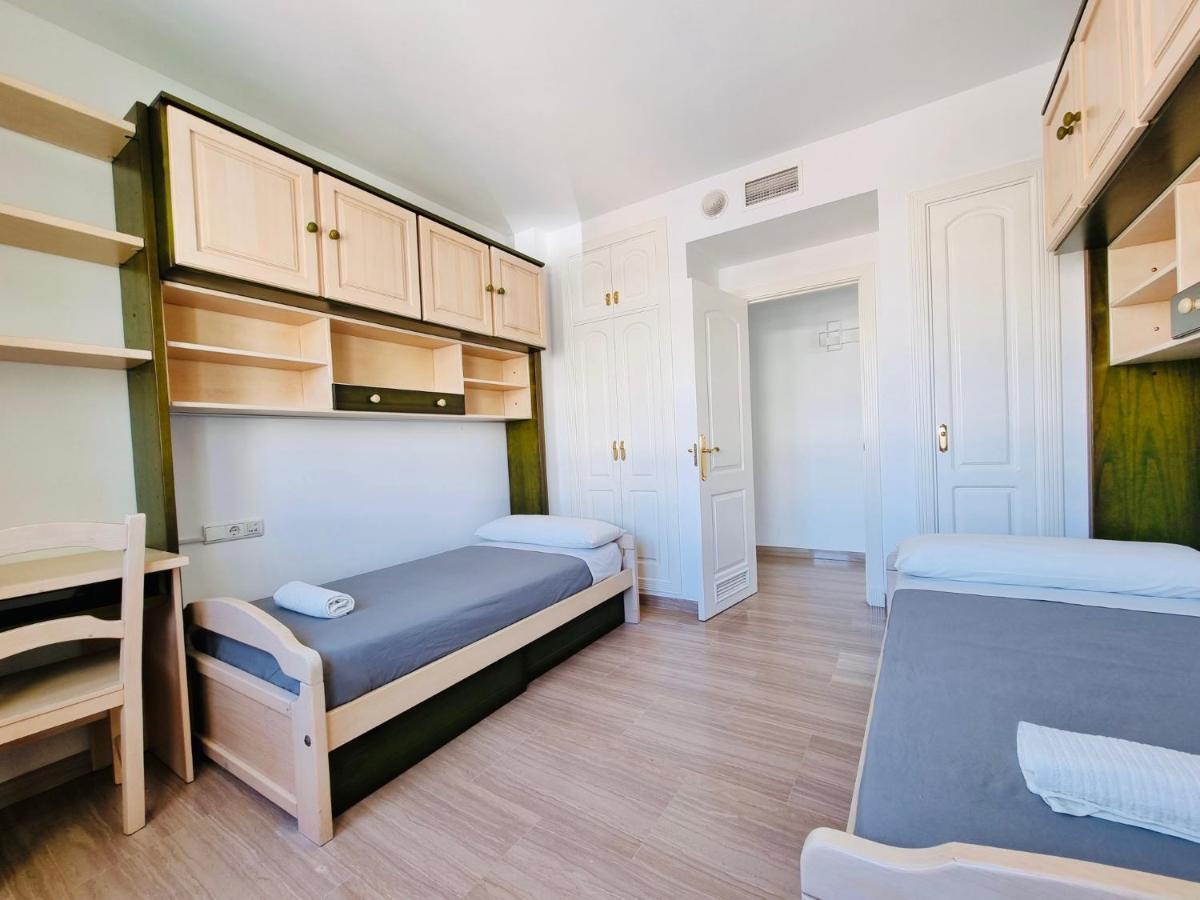 G&G Isla Marina Puerto Apartment เบนัลมาเดนา ภายนอก รูปภาพ