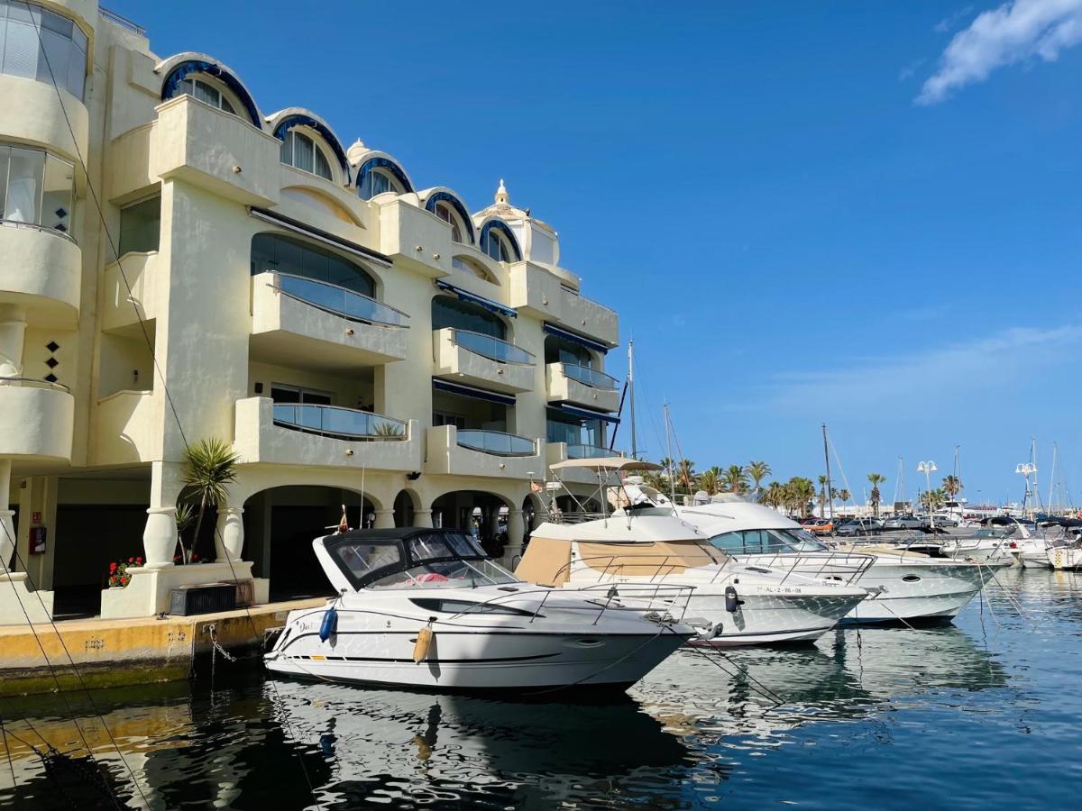 G&G Isla Marina Puerto Apartment เบนัลมาเดนา ภายนอก รูปภาพ